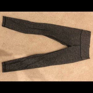 Size 8 Wunder under heather grey lululemon tights